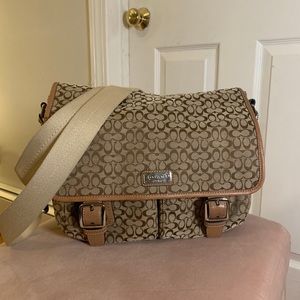 Unique Coach signature collection satchel